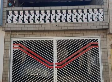 Casa · 187m² · 4 Quartos · 2 Vagas · Sobrado com 4 dormitórios em Osasco
