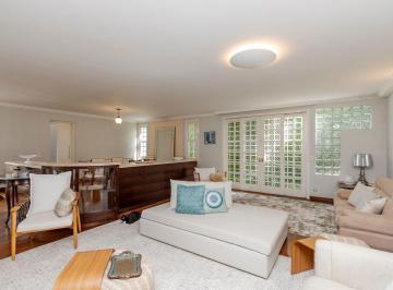5ecb94de-b5b5-48b6-9b64-c9da62a8e59e · Casa para venda em Jardim dos Estados com 5 quartos, sendo 4 suítes, 530m²