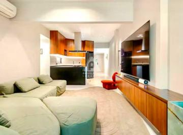 Apartamento · 87m² · 2 Quartos · 1 Vaga · A Poucos Metros da Praia do Leblon: 2 Quartos Sendo 2 Suítes com Vaga Escriturada