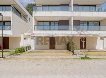 Casa · 215m² · 4 Quartos · 4 Vagas · Casa em Condomínio com 4 suítes, 214,76m² no Alpha House – Alphaville/SP