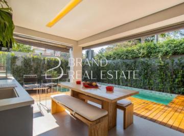 Casa · 415m² · 3 Quartos · 5 Vagas · Casa em condomínio fechado com espaço gourmet, piscina, 3 suítes e 5 vagas de garagem
