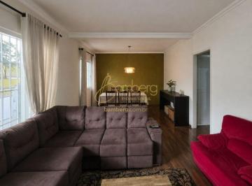 Casa · 190m² · 2 Quartos · 3 Vagas · Casa térrea com localização estratégica e excelente potencial de uso.