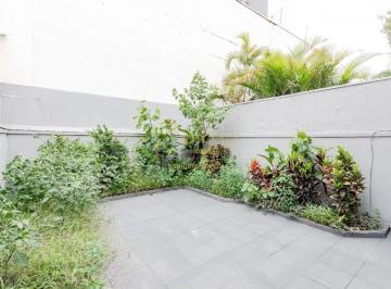 Casa · 240m² · 6 Quartos · 2 Vagas · Sobrado reformado no Brooklin Novo à venda