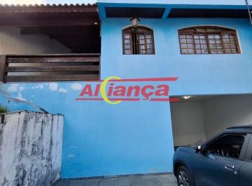 Casa · 180m² · 3 Quartos · 5 Vagas · Casa à venda com alto potencial Comercial no Maia.