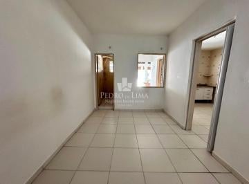 Casa · 148m² · 3 Quartos · 4 Vagas · Casa à venda na Penha com 148 m², 3 dormitórios e 4 vagas, a 50 metros do metrô