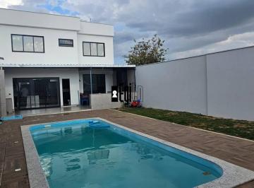 2e0e7b7eaa481502c415d8a4ed26e4545a4e29dc · Casa com 4 dormitórios à venda, 284 m² por R$ 780.000,00 - Ipiranga - Juiz de Fora/MG