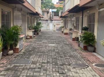 b86f0006ed49e96900a8011cac56cc389548d619 · Casa 3 quartos, 1 suíte em Bento Ribeiro