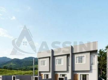 Casa · 60m² · 2 Quartos · 1 Vaga · Casa residencial à venda no Bairro Rio Branco, em Brusque/SC
