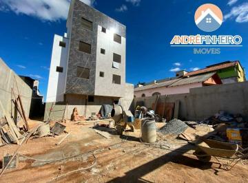 Rural · 67m² · 2 Quartos · 1 Vaga · Apartamento com Área Privativa e Elevador no Copacabana: 2 Quartos, Suíte e Acabamento Premium
