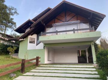 Casa · 200m² · Sobrado para locação em condomínio no Centro em Guararema/SP