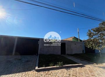 FACHADA · CASA À VENDA – ÓTIMA LOCALIZAÇÃO!