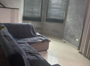 Casa · 200m² · 2 Quartos · 1 Vaga · Sobrado à Venda no Rio Comprido, Jacareí!