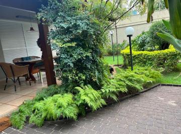 20bd544ad542d77a47a17b64f7ab1cd7d75dbb5e · Casa com 3 suítes à venda, 450 m² por R$ 1.900.000,00 - Saraiva - Uberlândia/MG