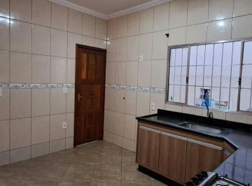 4708c45b9399ac54550ab4952be36b73b4f8a7bc · Casa com 2 dormitórios para alugar, 85 m² por R$ 2.408/mês + garantia - Jardim Interlagos - Hortolân