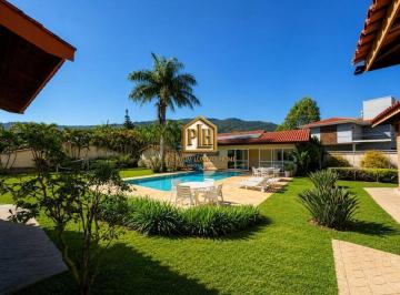 49c0211da1e38c821b92d3b36fee2845cb059f14 · Casa Térrea de Alto Padrão à Venda no Condomínio Flamboyant em Atibaia | 6 Suítes | 600 m² | Terreno