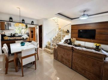 f5528e89aa9890c37ab53790baaad38f8c323b6c · Sobrado com 3 dormitórios à venda, 119 m² por R$ 695.000 - Areão - Taubaté/SP