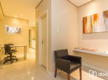 Comercial · 118m² · 3 Quartos · Sala/Conjunto à venda em Petrópolis, Porto Alegre.