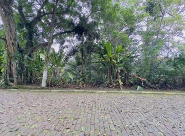 0a17b3035c14bf0e9b8d017977b2f6595f6ac536 · Terreno à venda localizado no topo do Condomínio Península localizado em frente a Praia da Enseada n