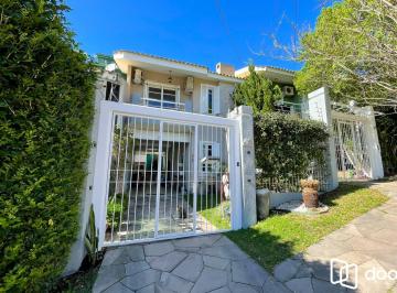 Casa · 118m² · 3 Quartos · 2 Vagas · Casa a venda na Zona Sul com 3 dormitórios e 2 vagas de garagem