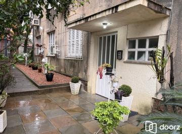 Apartamento de 3 quartos, Porto Alegre · Apartamento térreo de 3 dormitórios com garagem coberta no Sarandi