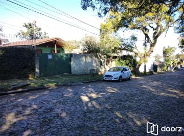 Casa · 90m² · 3 Quartos · 3 Vagas · Terreno com 2 casas, 3 vagas de garagem - Bairro Aberta dos Morros