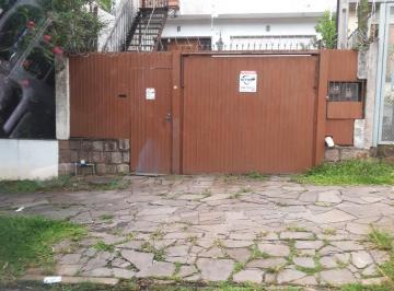 .jpg+2025-04-04 · Sobrado no Menino Deus com 3D, garagem para 2 carros e piscina.