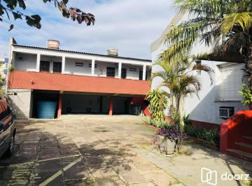 Terreno · 1500m² · Vende terreno  pronto para construir, esta é a sua chance! Localizado na Avenida