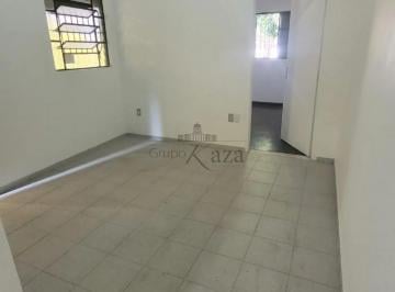 Casa · 190m² · 2 Quartos · 3 Vagas · Casa Térrea - Centro - 2 Dormitórios - 75m².