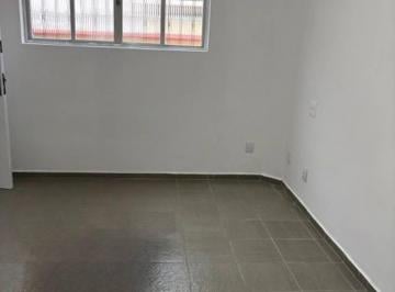 f0896ac49214e380a92780e6735c8899dca84435 · Apartamento com 2 dormitórios térreo para alugar por R$ 3.400/mês - Gonzaga - Santos/SP