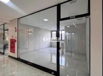 Comercial · 26m² · 1 Vaga · Sala comercial disponível para locação no bairro Brasil em Uberlândia-MG