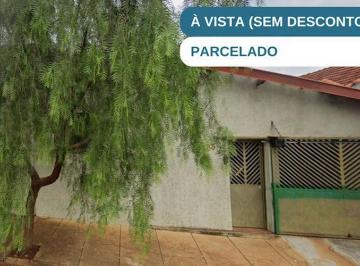 Modelo com À Vista e Parcelado.jpg · Casa no Centro de Conquista/MG