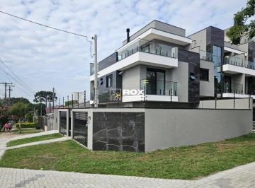82db90e3a9cd0cabaa4a2a569fdb2833d446cd14 · Sobrado triplex alto padrão com 3 seuítes e quintal amplo no bairro Água Verde - Curitiba/PR