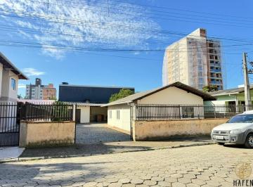 Casa · 65m² · 3 Quartos · Casa no Centro de Navegantes – aproximadamente 100 metros do mar