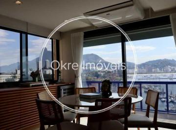 Apartamento · 235m² · 2 Quartos · 3 Vagas · Cobertura de luxo com vistas panorâmicas à venda na Urca