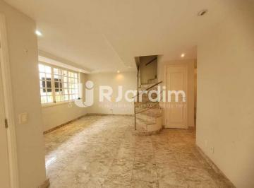 Casa · 125m² · 3 Quartos · 1 Vaga · Casa em Condomínio na Tijuca | 3 Quartos, 2 Suítes, Piscina e Churrasqueira