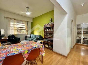 Apartamento · 70m² · 2 Quartos · ESPAÇOSO DOIS QUARTOS NO LEME