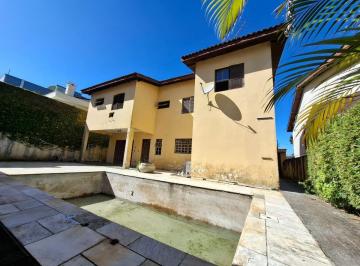 9d42493b-7328-4a4b-9f5d-3c16ec8f6f65 · Casa no condomínio Morada dos Passaros para venda com 4 quartos, sendo 2 suítes, 365m²