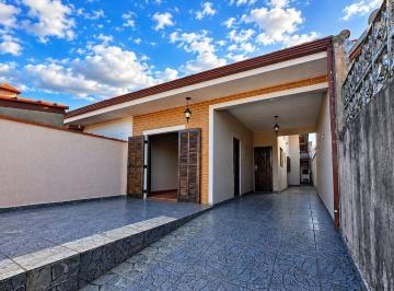 mr67jqe2ytdjnmm0mzuxyta4_md · Casa à venda 2 quartos, sendo 1 suíte em Peruíbe, no bairro Arpoador