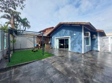 fua7xba2ytdmnmuxowrhztaz_md · Casa a venda a 200 metros do mar com 3 quartos em Balneario Florida Peruibe-SP