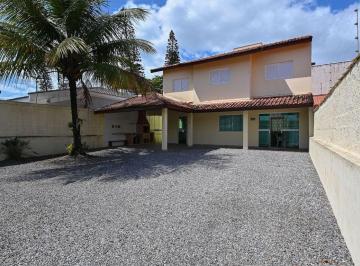 nt6vwm82ytyyodg4ndm0mdbh_md · Sobrado à Venda em Arpoador, Peruíbe - SP