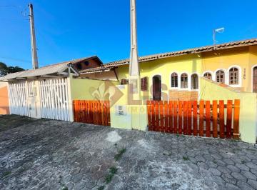 Casa · 60m² · 2 Quartos · 2 Vagas · Casa para venda no Porto Novo, térrea e independente, apenas 3 quadras da praia.