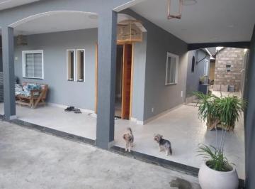 Foto 01 · Casa para Venda em Campo Grande, Rio de Janeiro - RJ: 3 Quartos, 120m², 4 Vagas de Garagem!