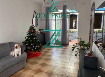 Casa · 336m² · 2 Quartos · 2 Vagas · Casa à Venda com 336 m² com 2 Dormitórios e Edícula no bairro Vianelo em Jundiaí SP