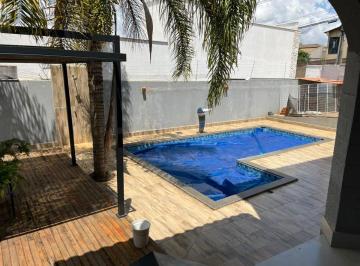 Casa de 5 quartos, Arniqueira · CASA COM PISCINA , CHURRASQUEIRA, EXCELENTE LOCALIZAÇAO, ANALISA TROCA