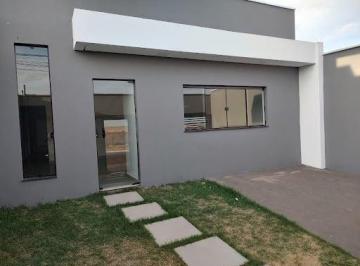 Casa · 101m² · 3 Quartos · 2 Vagas · Casa com 3 dormitórios à venda, 101 m² por R$ 480.000,00 - Jardim Holanda - Uberlândia/MG