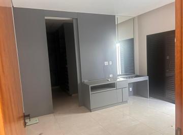Casa · 203m² · 3 Quartos · 2 Vagas · Casa com 3 dormitórios à venda, 203 m² por R$ 1.750.000 - Jardim Botânico - Uberlândia/MG