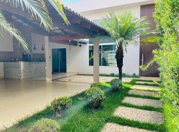 Casa · 200m² · 3 Quartos · 3 Vagas · Casa com 3 dormitórios à venda, 200 m² por R$ 950.000,00 - Bosque dos Buritis - Uberlândia/MG