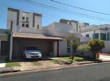 Casa · 170m² · 4 Quartos · 2 Vagas · Casa com 4 dormitórios à venda, 170 m² por R$ 780.000,00 - Jardim Holanda - Uberlândia/MG
