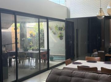 Casa · 200m² · 3 Quartos · Casa com 3 dormitórios à venda, 200 m² por R$ 1.950.000,00 - Jardim Botânico - Uberlândia/MG
