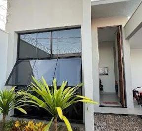 Casa · 170m² · 4 Quartos · 2 Vagas · Casa com 4 dormitórios, 170 m² - venda por R$ 1.100.000,00 ou aluguel por R$ 6.690,00 - Novo Mundo -